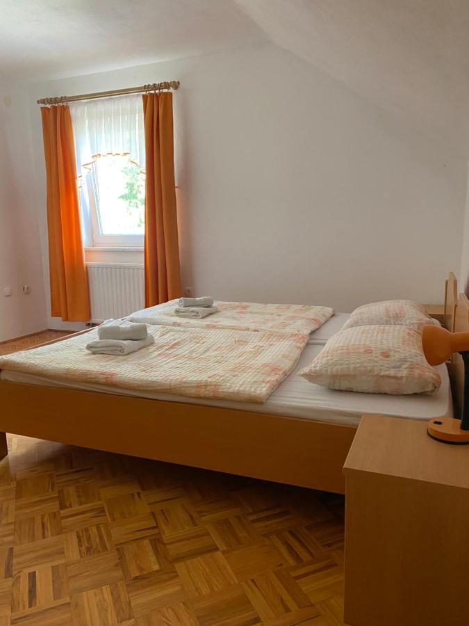 Farm stay Kmetija Knavs *